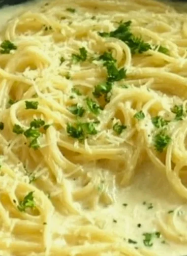 Creamy Garlic Parmesan Sauce perfect for pasta and dipping