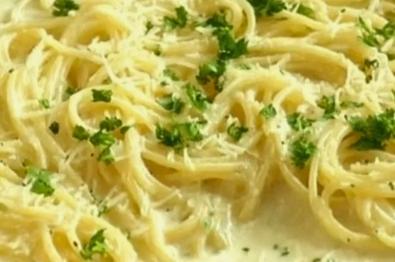 Creamy Garlic Parmesan Sauce perfect for pasta and dipping