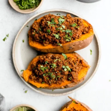 Healthy sloppy joes recipe with lean ground turkey and fresh vegetables