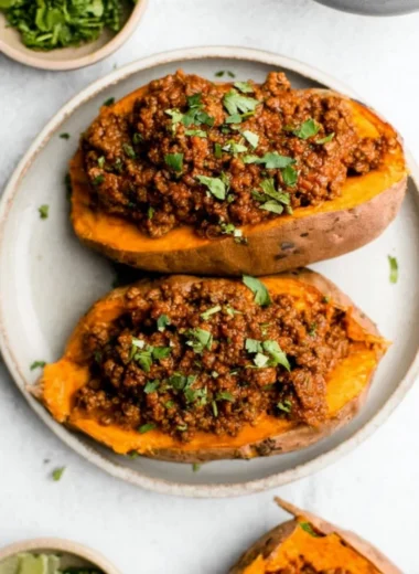 Healthy sloppy joes recipe with lean ground turkey and fresh vegetables